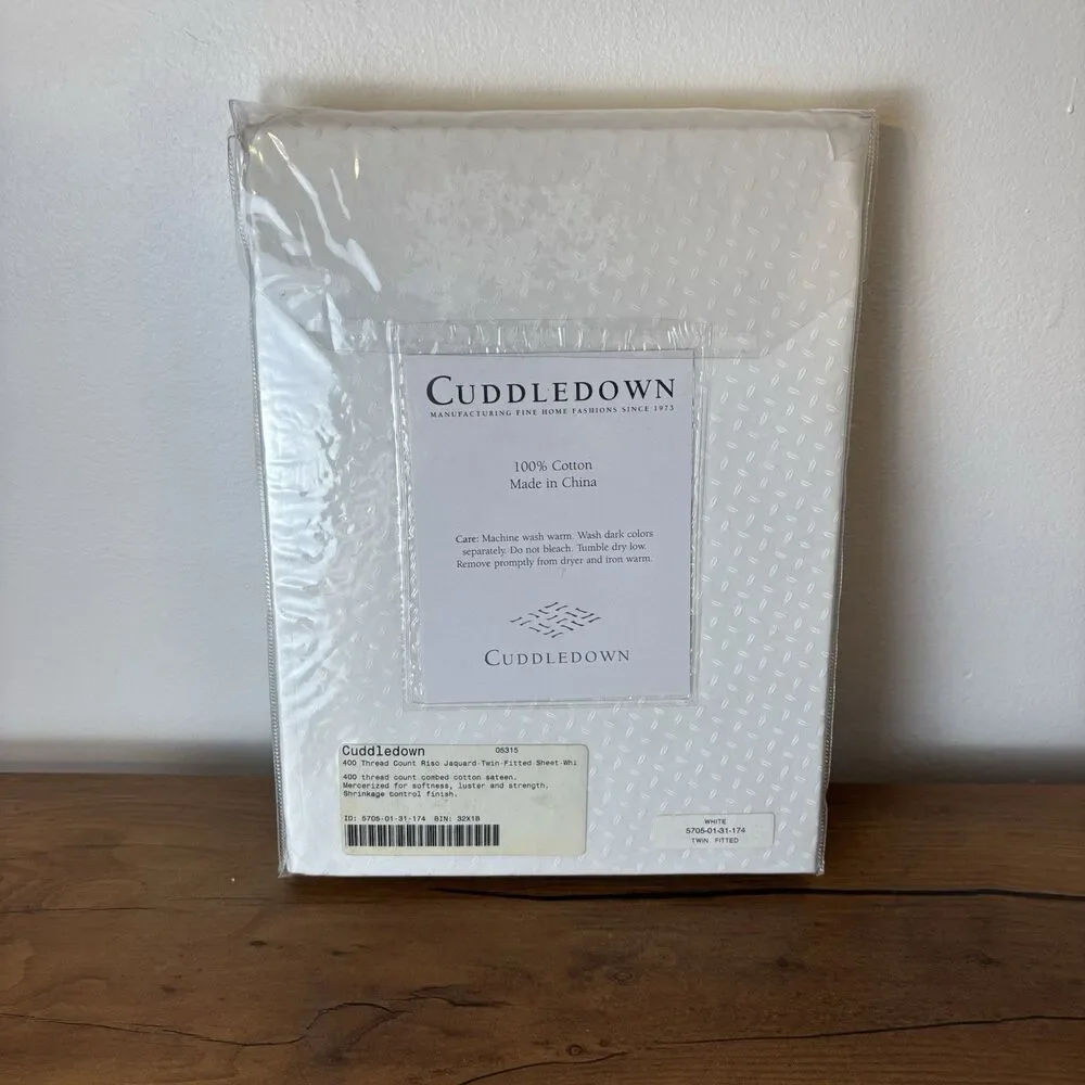 CUDDLEDOWN 400 Thread Count Fitted Sheet Twin, White Riso Jacquard Combed Cotton